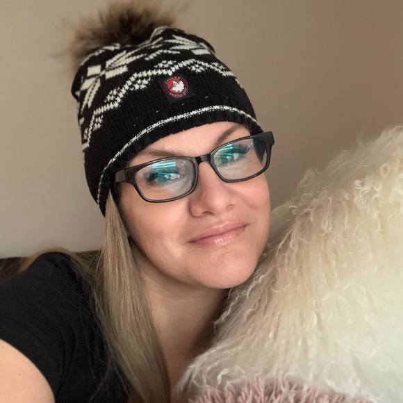 Meet your Posher, Nady - Picture 1 of 1